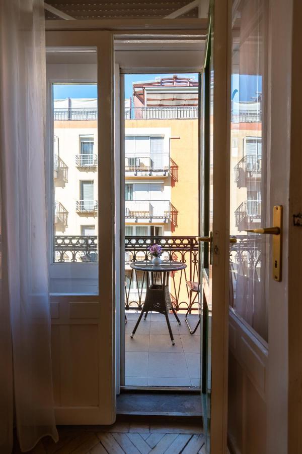 Garys Bright And Spacious Two Bedroom Flat Near Danube Budapest Luaran gambar